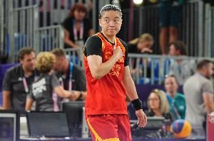 王丽丽：接下来我将以教练兼球员的身份 继续奉献自己的力量